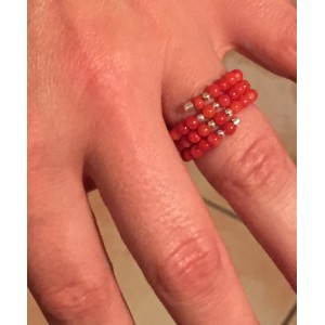 Bague perles de corail 