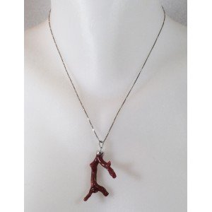 Pendentif branche de corail sur chaîne argent 